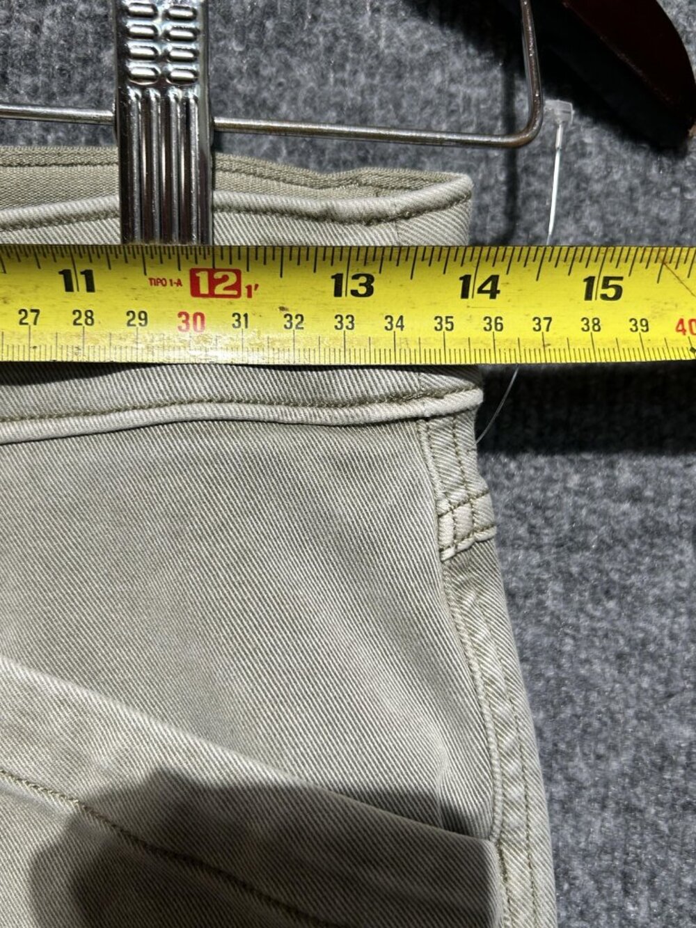 Spanx Pants Womens Medium Beige Stretch Twill Ankle Crop Pull On Pockets Casual - Picture 4 of 7